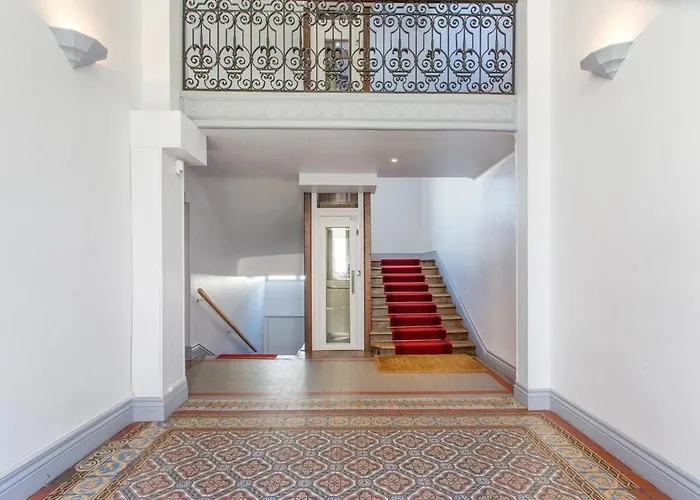 - Clemenceau - Centre -