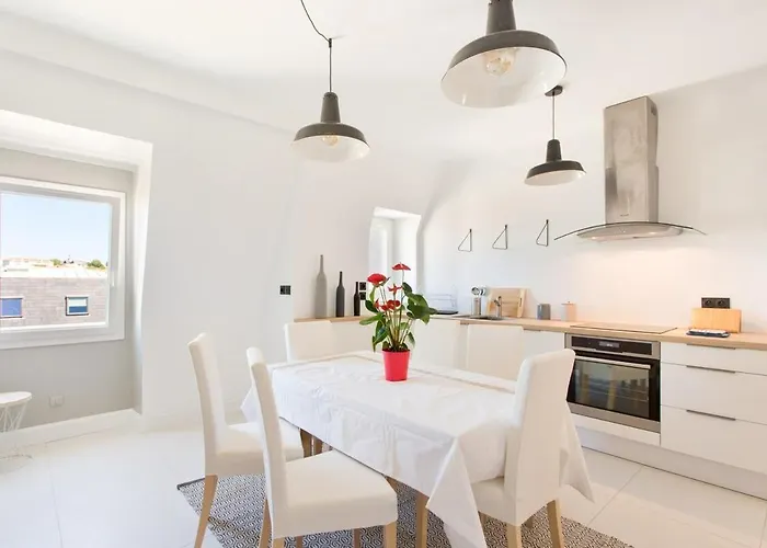 - Clemenceau - Centre - *